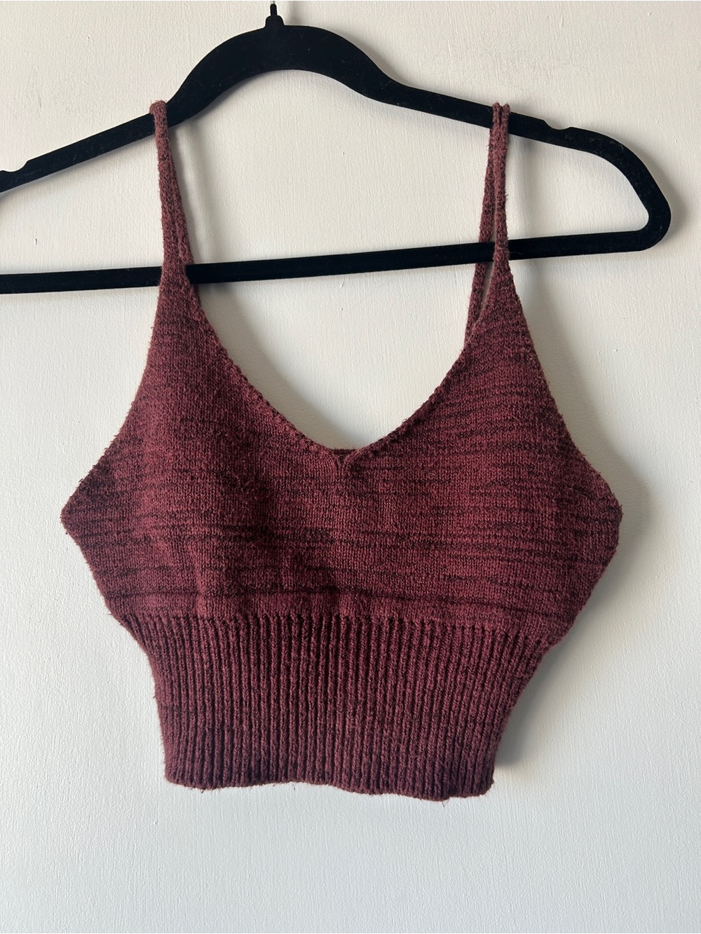debut Maroon Knit Cropped V-Neck Tank